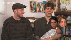 누나의 난자로 어머니가 낳았다(?)&hellip;동성애 부부가 딸을 만나기까지