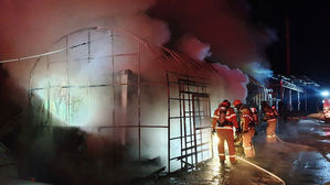 전북 부안 비닐하우스서 불&hellip;1명 부상