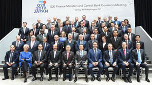 G20 "세계경제 하방 우려…확장재정·구조개혁 필요"
