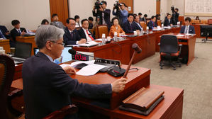 국회, 이미선 청문보고서 채택 끝내 불발&hellip;文 대통령, 내일 임명