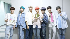 방탄소년단, 한국 가수 최초 英 '오피셜 앨범차트' 1위