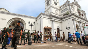 "스리랑카 테러 사망자 262명으로 늘어"&hellip;용의자 13명 체포