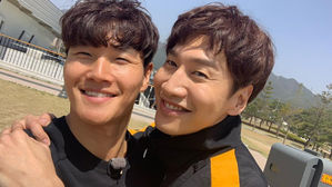 [SBS Star] Kim Jong-kook Shows Support for Lee Kwang Soo & Shares an Adorable Photo of the Two