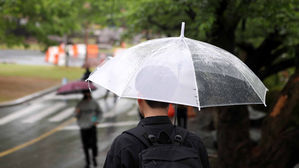 흐리고 비오다 오전에 대부분 그쳐&hellip;기온 '뚝' 쌀쌀