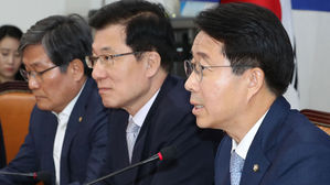 조정식 "한국당, 국회를 난장판으로&hellip;의회 폭거 중단해야"