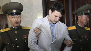 WP "北, 웜비어 석방 조건으로 병원비 200만 불 청구&hellip;美 서명"