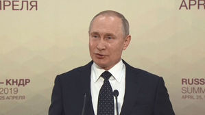 "푸틴 신뢰도 추락은 경제 개선에 대한 국민 믿음 없기 때문"