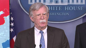 미국, 중동에 항모전단&middot;폭격기 배치&hellip;"이란에 명확한 메시지"