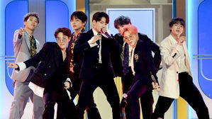 [SBS Star] VIDEO: BTS Rewrites K-pop History by Winning 2 Awards at 'BBMAs'