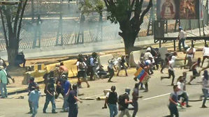 마두로, 반정부 시위에도 건재함 과시&hellip;美 "몰락, 시간 문제"