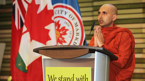 "스리랑카 테러조직, 불교 사찰도 겨냥"&hellip;차량서 신자 의상 발견