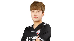 연이은 부상 악재에 윤덕여호 GK '긴급 수혈'&hellip;김민정 훈련 합류