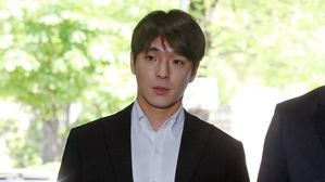 [Pick] '정준영 단톡방' '집단 성폭행 혐의' 최종훈 만기 출소