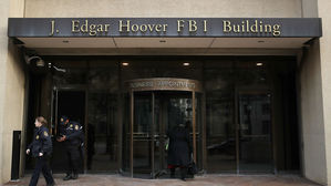 FBI "국내 테러 850여 건 수사 중&hellip;백인우월주의 관련 상당수"