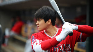 MLB 오타니, 시즌 1호포&hellip;팔꿈치 수술 후 첫 홈런