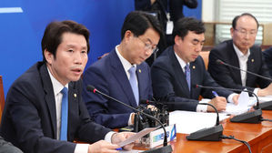이인영 "황교안, 5&middot;18 망언 문제 매듭짓고 떳떳하게 광주 찾길"