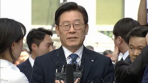 [영상] 이재명 지사 1심 선고 전 한마디 "겸허하게…"