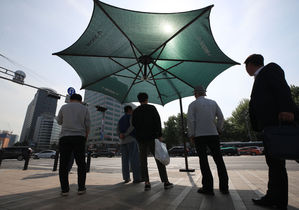 서울 30도 &middot; 의성 31.5도&hellip;전국 곳곳 올해 최고기온 기록