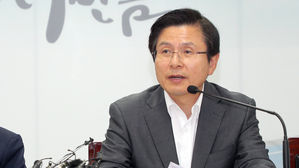 황교안 "최악의 경제 만든 문재인 정권은 최악의 정권"