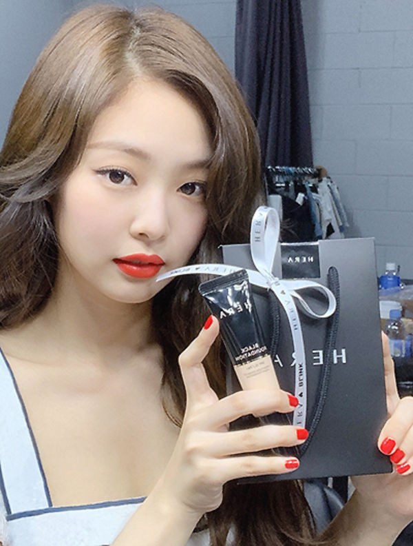 JENNIE
