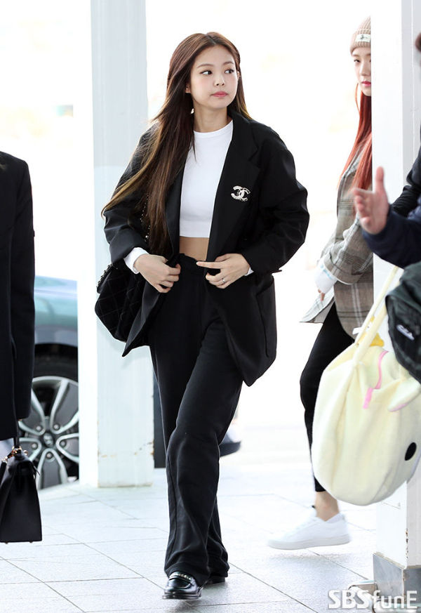 JENNIE