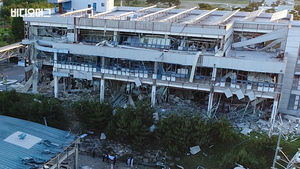 수소 탱크 폭발 후 참혹한 현장&hellip;하늘에서 둘러봤습니다