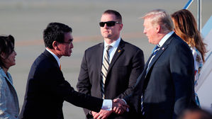 트럼프, 일본 기업인과 첫 일정&hellip;공정무역&middot;대미투자 압박