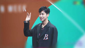 유노윤호, 데뷔 15년 만에 첫 솔로 앨범&hellip;'트루 컬러스'