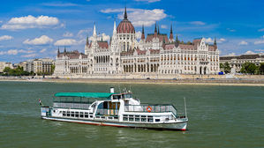 한국 관광객 다뉴브강 야간 유람선 투어 중 침몰