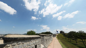 야외 활동하기 좋은 주말&hellip;미세먼지 걱정 없지만 큰 일교차 주의