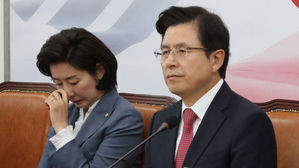 황교안, 막말 비판론 커지자 당 내부에 경고&hellip;"심사일언 해달라"