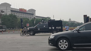 주중 미 대사관, 톈안먼 시위 30주년에 '조기' 게양