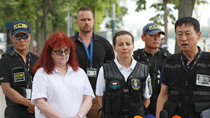 "유람선 참사 시신 감식 한&middot;헝 긴밀 협력&hellip;지문 채취 점점 힘들어"