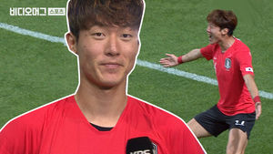 이게 황의조의 '뒤끝'이다!&hellip;힘들 때 웃는 사람이 무서운 이유