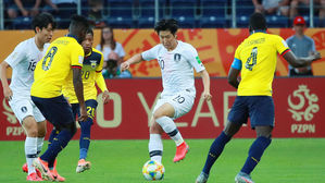 1골 4도움 이강인 '우승&middot;골든볼' 두 마리 토끼 잡을까