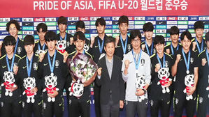 '준결승 쾌거' 정정용호 향한 뜨거운 환호&hellip;환영 행사 예정