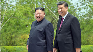 北 신문 "불패의 북중친선, 새 시대 요구 맞게 날로 발전"