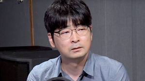 탁현민, 여성비하 논란에 "죄송한데 어떻게 할지 몰라 답답했다"