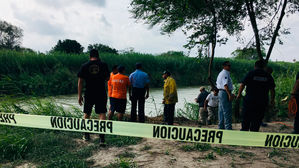 꼭 안고 익사한 아빠와 아기&hellip;멕시코 국경 비극 담은 사진 '충격'