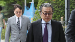 '450억 원 상속 미신고' 故 조양호 동생들 벌금 20억 원씩 선고