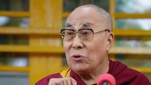 달라이 라마 "트럼프는 도덕적 원칙 부족&hellip;국제적 책임 져야"