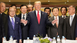 트럼프 "한국 대기업 투자에 감사&hellip;앞으로도 투자 확대해 달라"