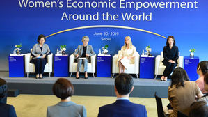 이방카 "北 경제발전&middot;한반도 평화에 北 여성 기여 클 것"