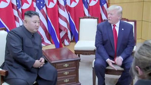 썸네일 이미지:"Mr. Moon이 한 곳은 NO"&hellip;북미 정상은 왜 그곳에서 만났을까