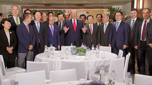 트럼프, 韓 기업인에 투자 강조&hellip;'中 화웨이' 언급 없었다