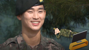[SBS Star] Kim Soo Hyun Tells Which Girl Group's MVs He Watched the Most in the Military