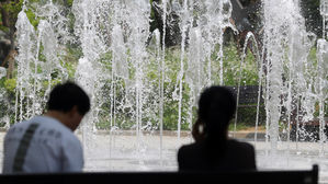 홍천 36.5도 올 들어 최고기온&hellip;주말도 불볕더위