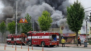 전북 김제 음식점에서 불&hellip;진화 작업 중