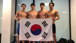 남자 혼계영 400ｍ서 10년 만에 한국 신기록&hellip;'3분 36초 53'