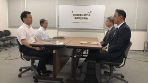 악수도 없이 마주 앉은 한일 무역당국&hellip;'보복조치' 놓고 실무회의